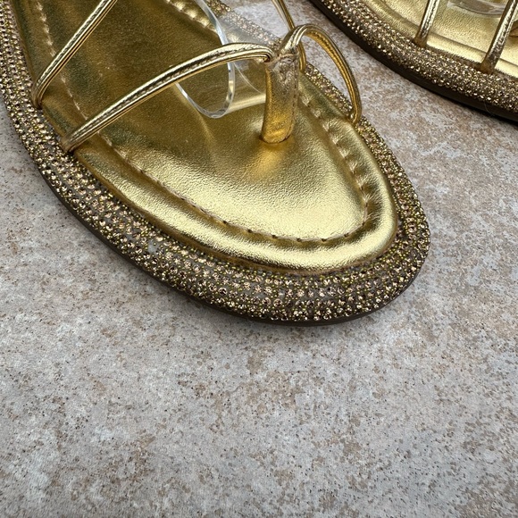 Schutz

Kittie Crytal-Embellished Wraparound Ankle Sandals - Picture 6 of 15